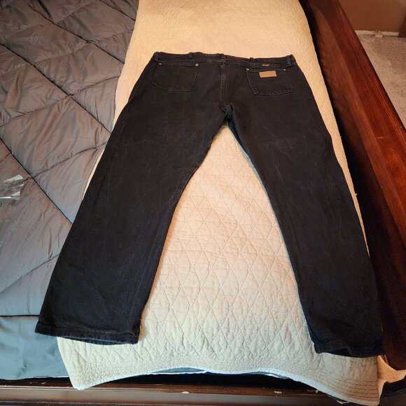 Mens Wrangler Jeans - Big and Tall (46x32) - Picture 2 of 5